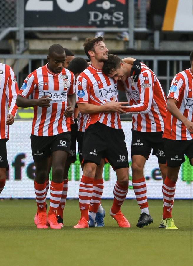 四局连胜的 四局连胜的